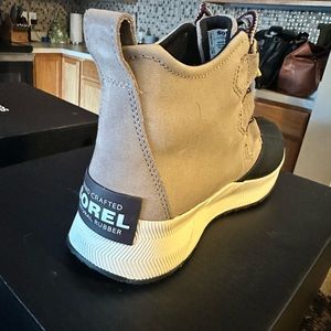 Brand new never worn Soral Tan boots! Size 9